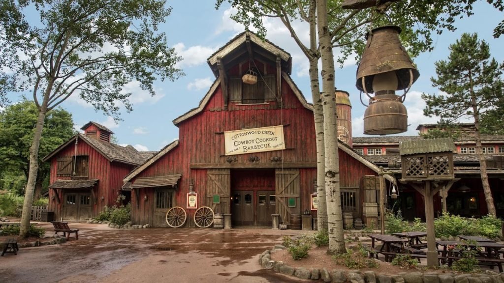 A photograph of one of the recommend restaurants for dining at Disneyland Paris , Cowboy Cookout Barbeque 